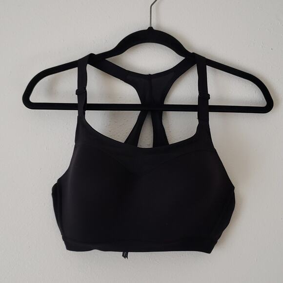 Victoria's Secret Incredible Max High Impact Sports Bra - Picture 4 of 9